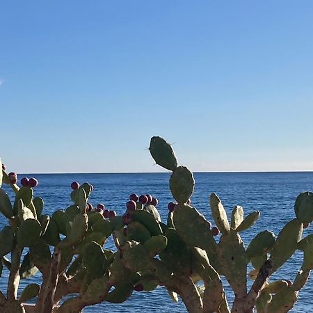 Taliari Taormina Apartment ภายนอก รูปภาพ