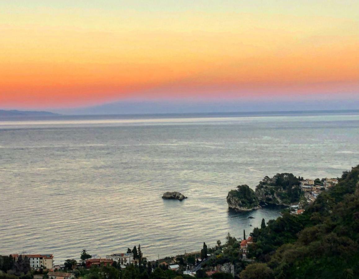 Taliari Taormina Apartment ภายนอก รูปภาพ